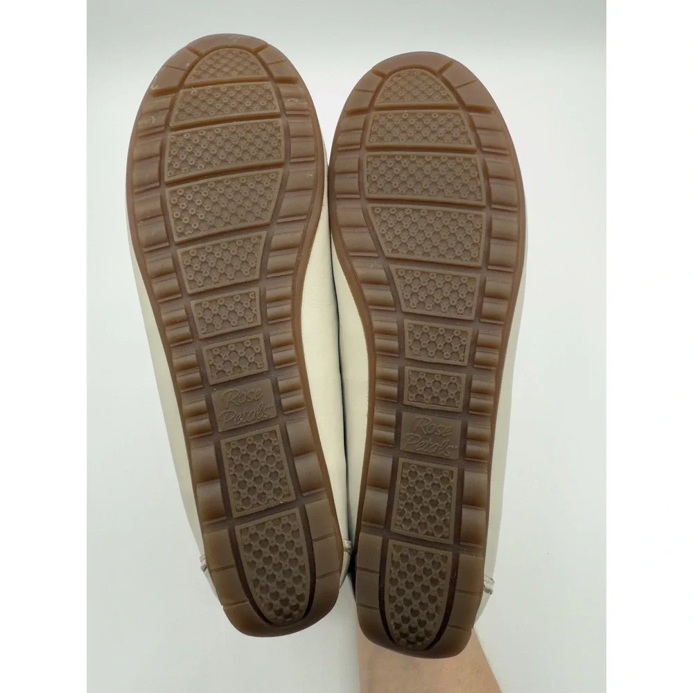 Rose Petals Loafer Shoes Womens Size 9.5 Beige Moccasin Slip On‎ Comfort